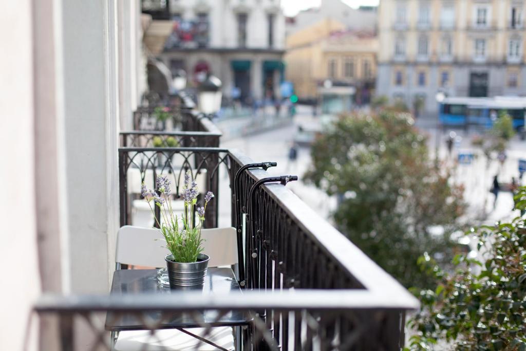 Hostal Bahia Madrid Ngoại thất bức ảnh