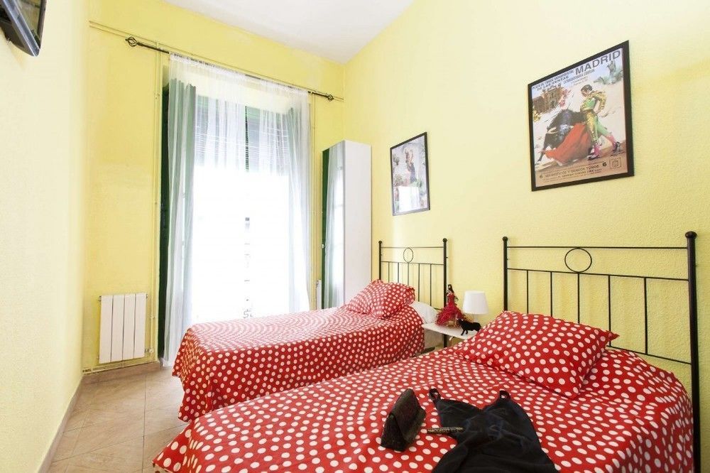 Hostal Bahia Madrid Ngoại thất bức ảnh