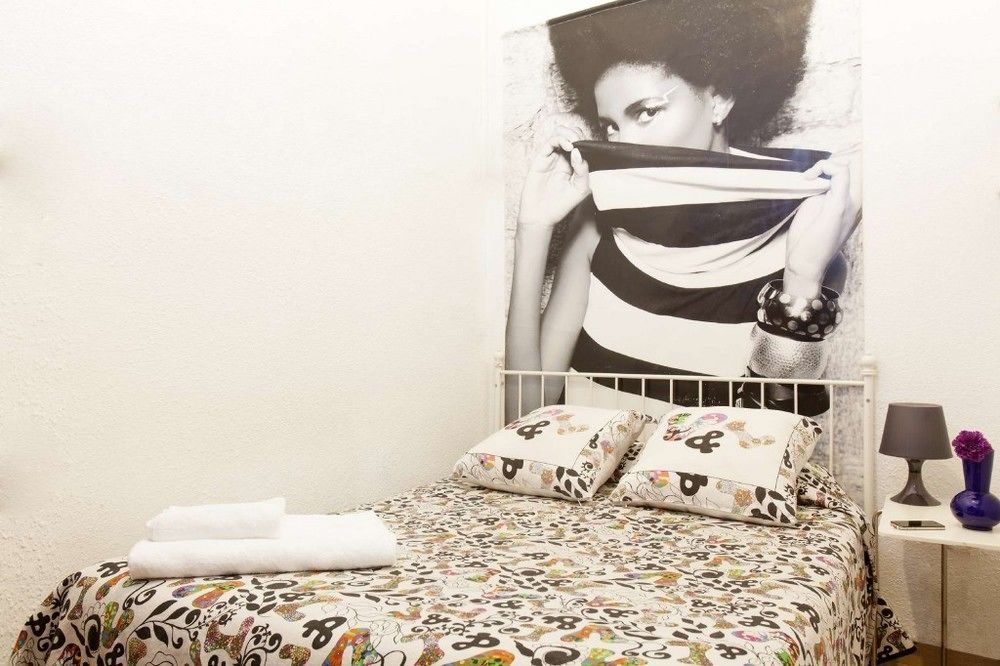 Hostal Bahia Madrid Ngoại thất bức ảnh