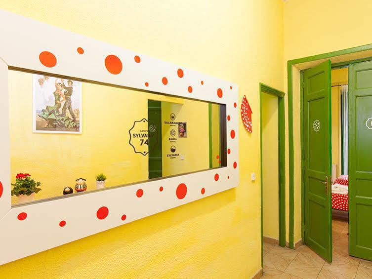 Hostal Bahia Madrid Ngoại thất bức ảnh